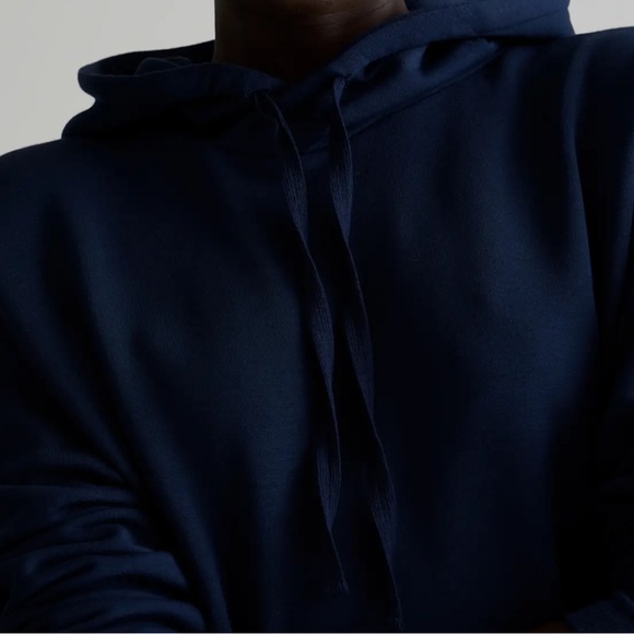 Quince SuperSoft Fleece Pullover Hoodie In navy Size Medium NWT - Picture 2 of 5